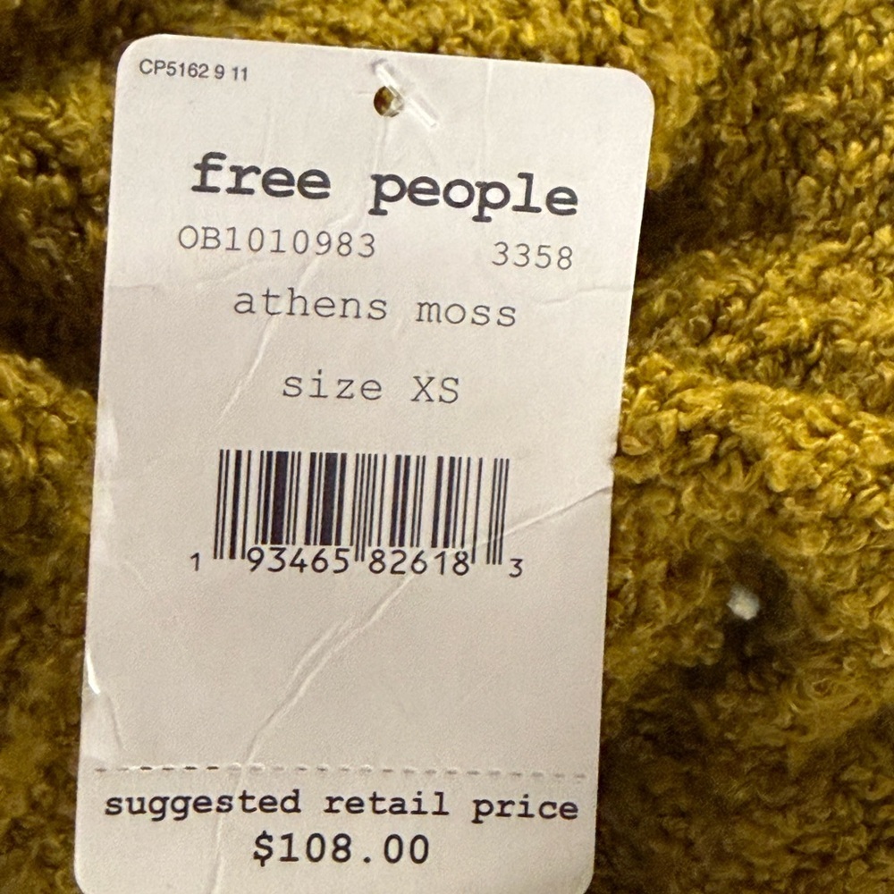 Free People Finders Keepers V-Neck Boucle Sweater in Athena Moss Green XS NWT - Picture 8 of 9